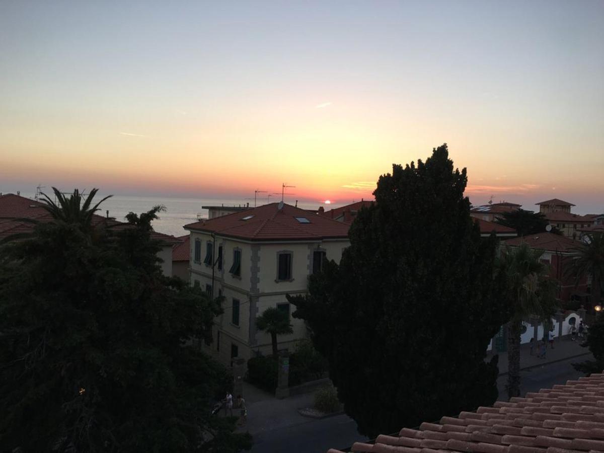 Casa Myconis 68Mq A Due Passi Dal Mare Di San Vincenzo Apartment ภายนอก รูปภาพ