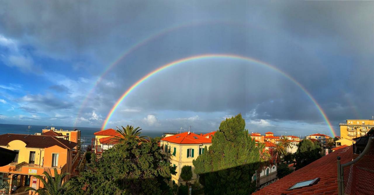 Casa Myconis 68Mq A Due Passi Dal Mare Di San Vincenzo Apartment ภายนอก รูปภาพ