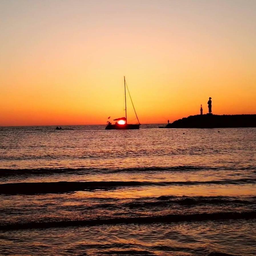 Casa Myconis 68Mq A Due Passi Dal Mare Di San Vincenzo Apartment ภายนอก รูปภาพ